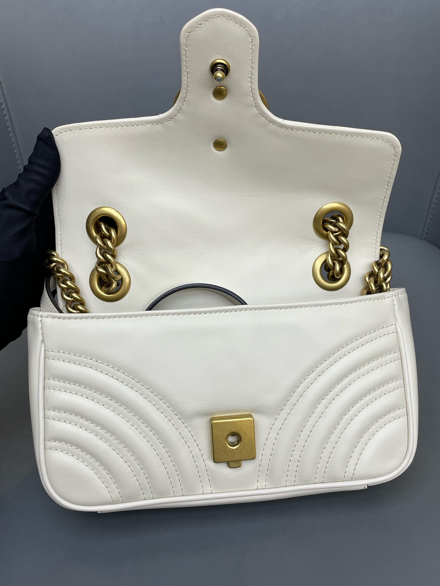 Gucci - GG Marmont Mini Matelassé Shoulder Bag - Leather - White - (small)
