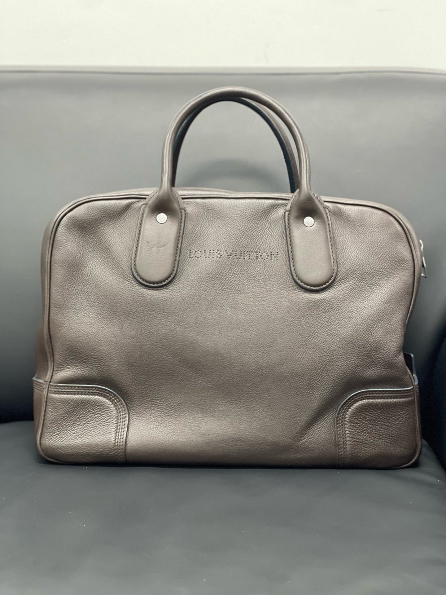 Louis Vuitton - Briefcase - Pebbled Leather - Brown - (Medium)