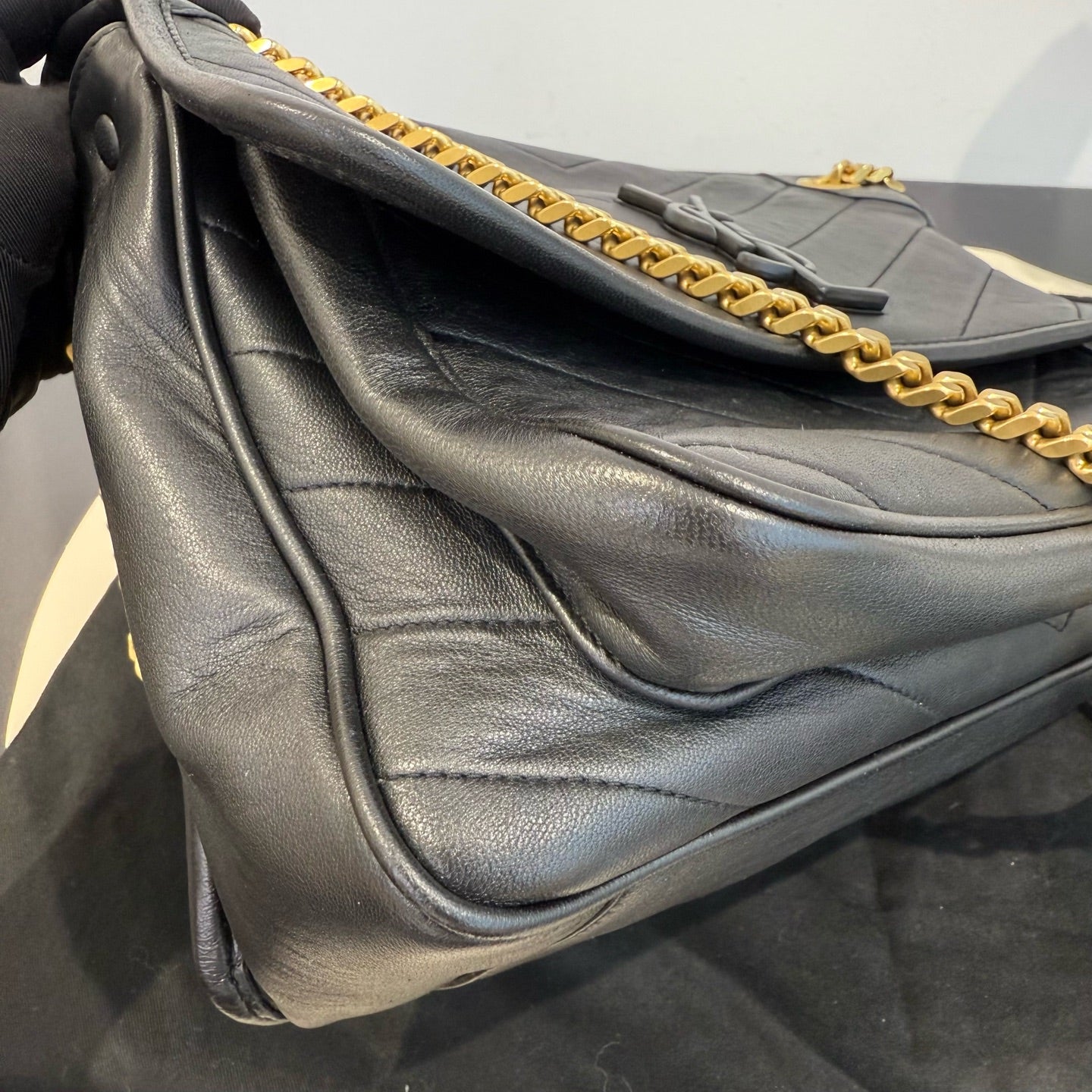 Saint Laurent - Niki Medium - Matte cowhide leather - Black - (medium)
