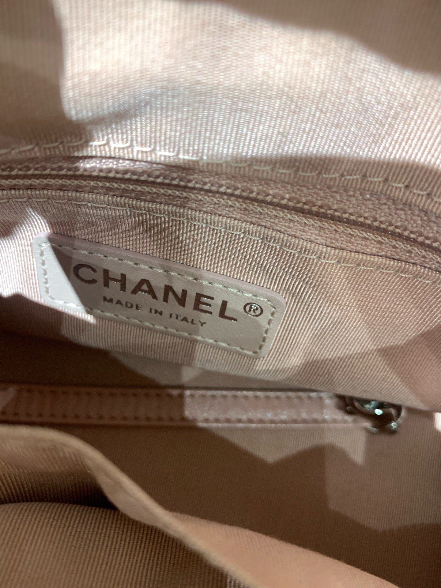 Chanel - Gabrielle Hobo Bag - Calfskin leather - Pink - (Small)