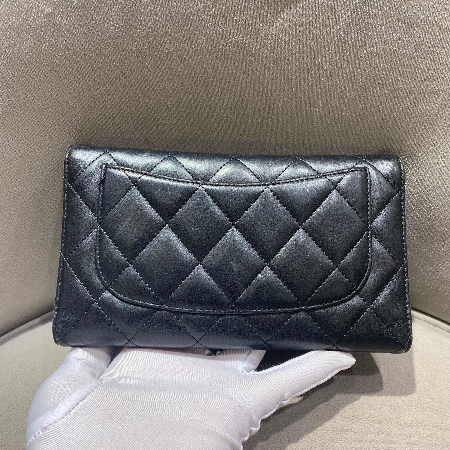 Chanel - Classic Flap Long Wallet - Lambskin leather - Black - (Medium)
