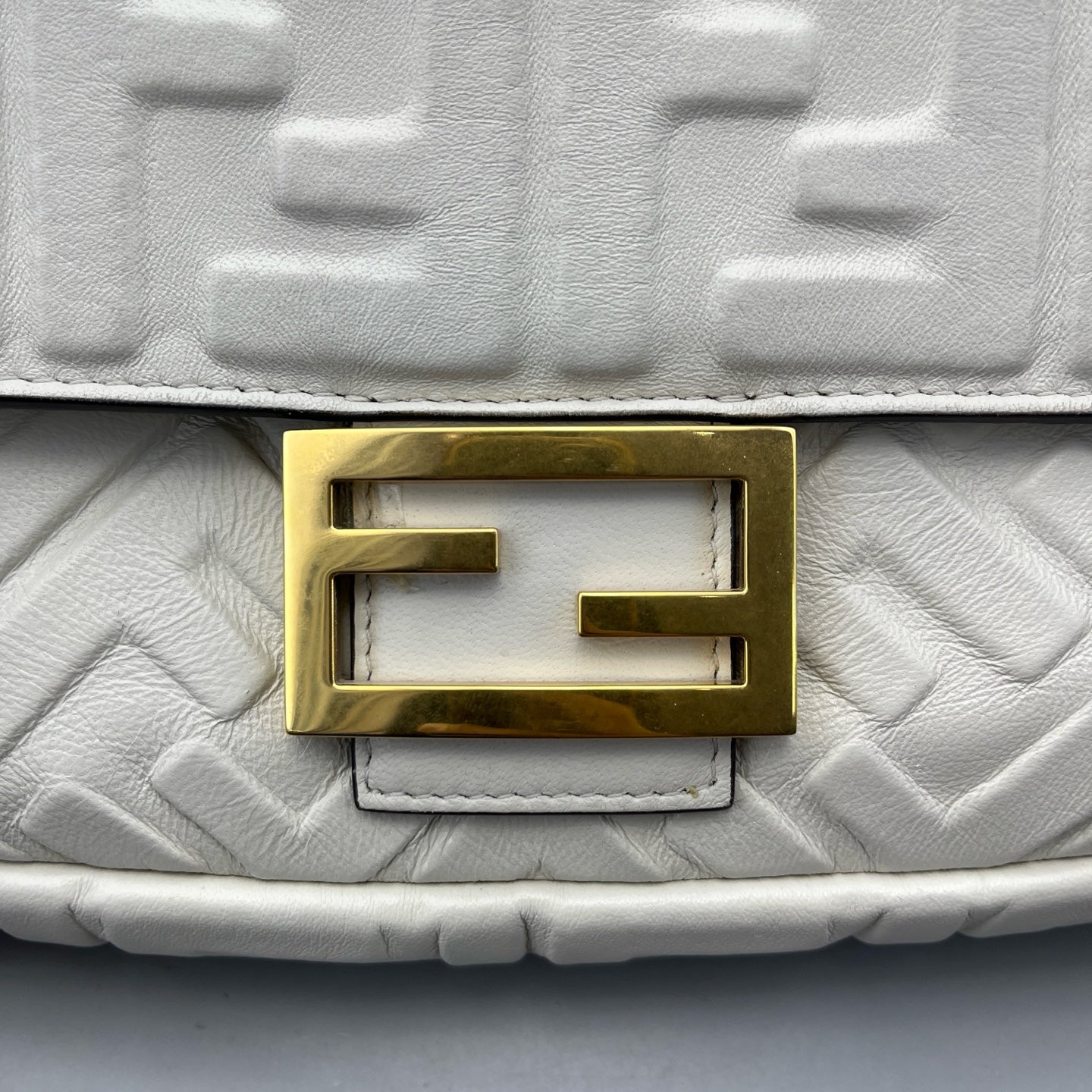 Fendi - Baguette - Leather - White - (Small)