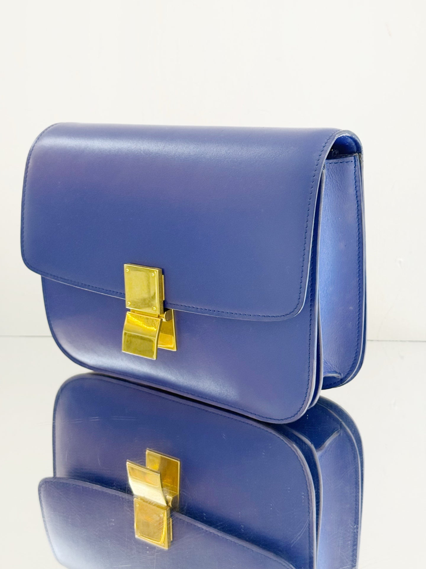 Celine - Classic Box Bag - Smooth calfskin leather - Blue - (Medium)