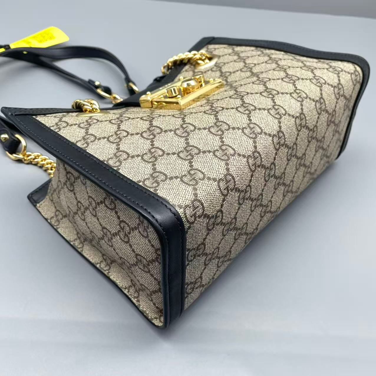 Gucci - Padlock Small Shoulder Bag - GG Supreme Canvas with Leather trim - Black - (small)