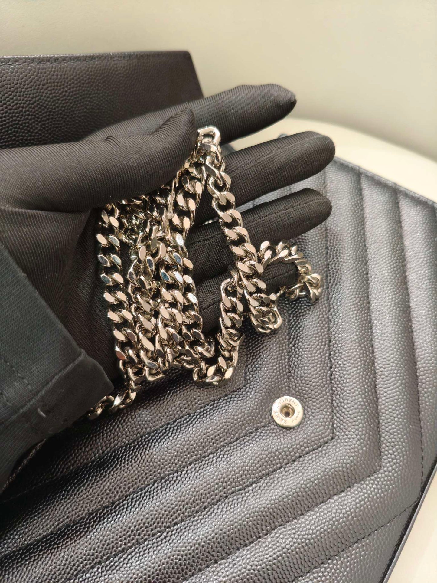 Saint Laurent - Monogram Envelope Chain Bag - Grain Leather - Black - (medium)