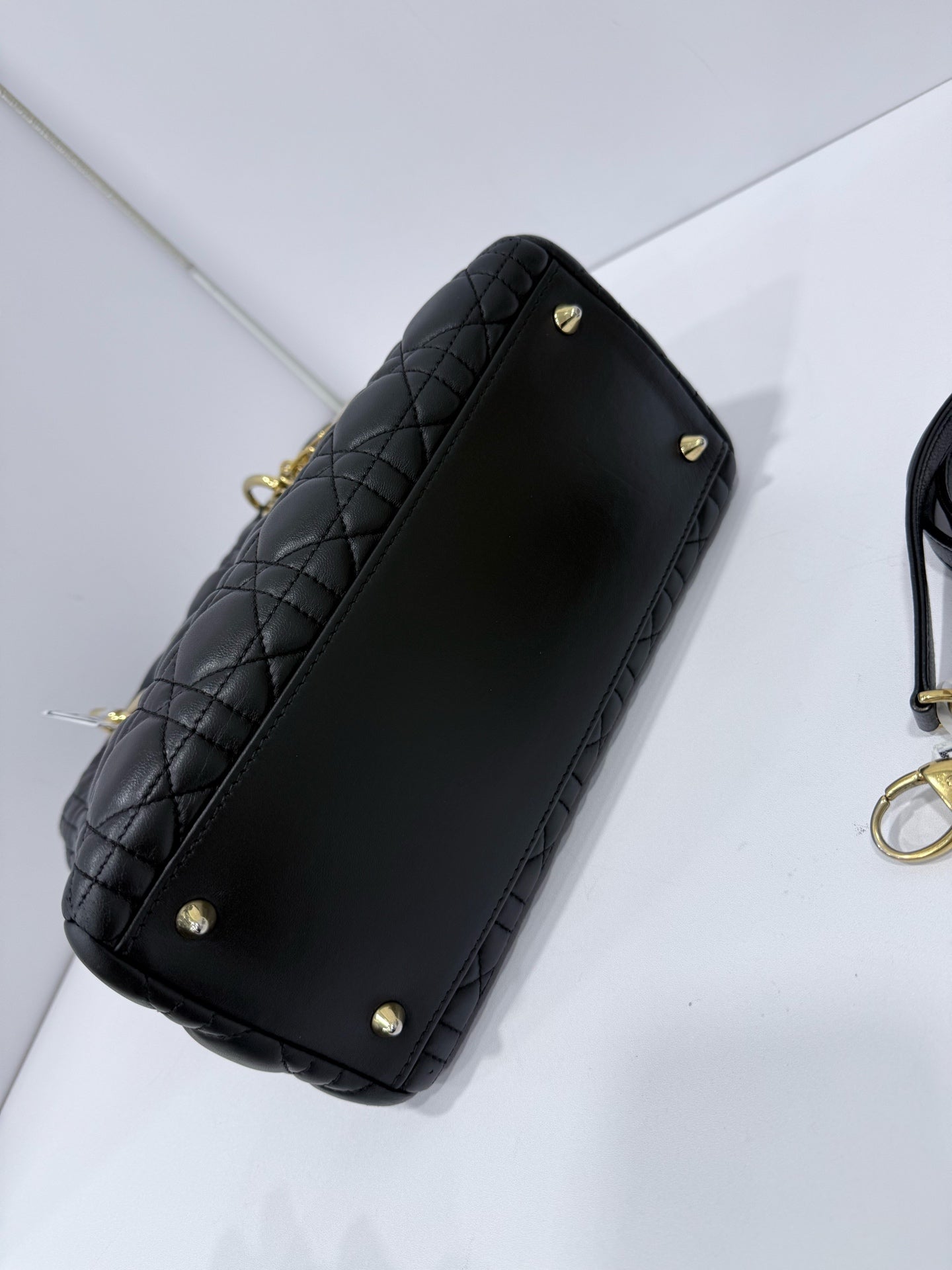 Dior - Lady Dior - Lambskin leather - Black with Gold-Tone Hardware - (medium)