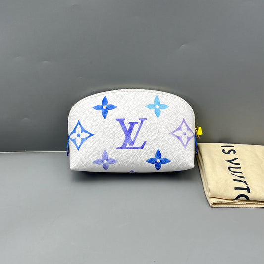 Louis Vuitton - Pochette Cosmétique Mini - Leather - White - (mini)