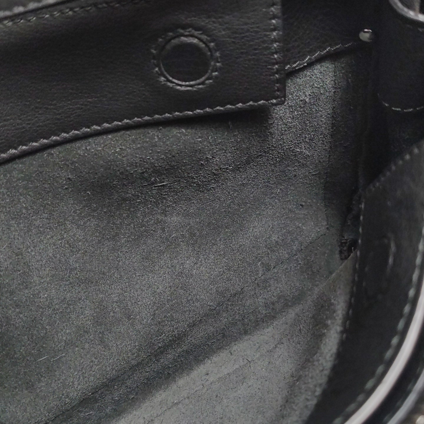 Balenciaga - Neo Classic Envelope Crossbody Bag - Leather - Black - (small)