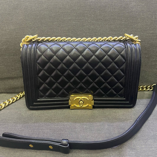 Chanel - Boy Bag - Lambskin leather - Black - (Medium)