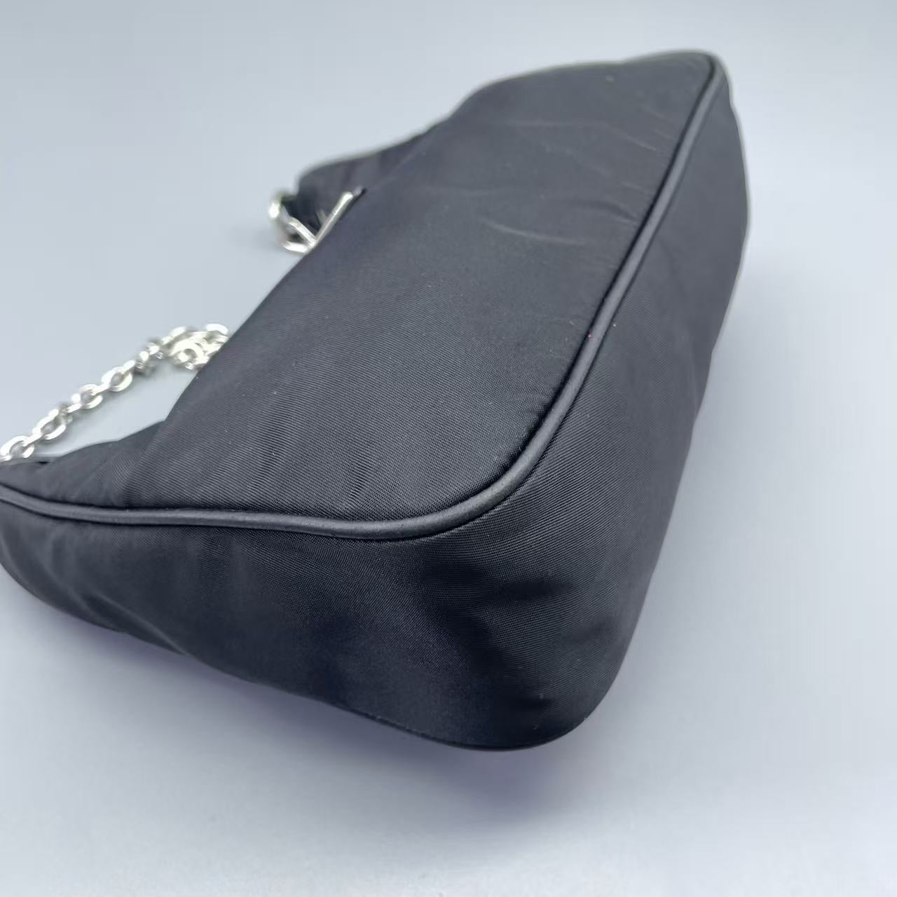 Prada - Re-Edition 2005 Shoulder Bag - Nylon - Black - (Small)