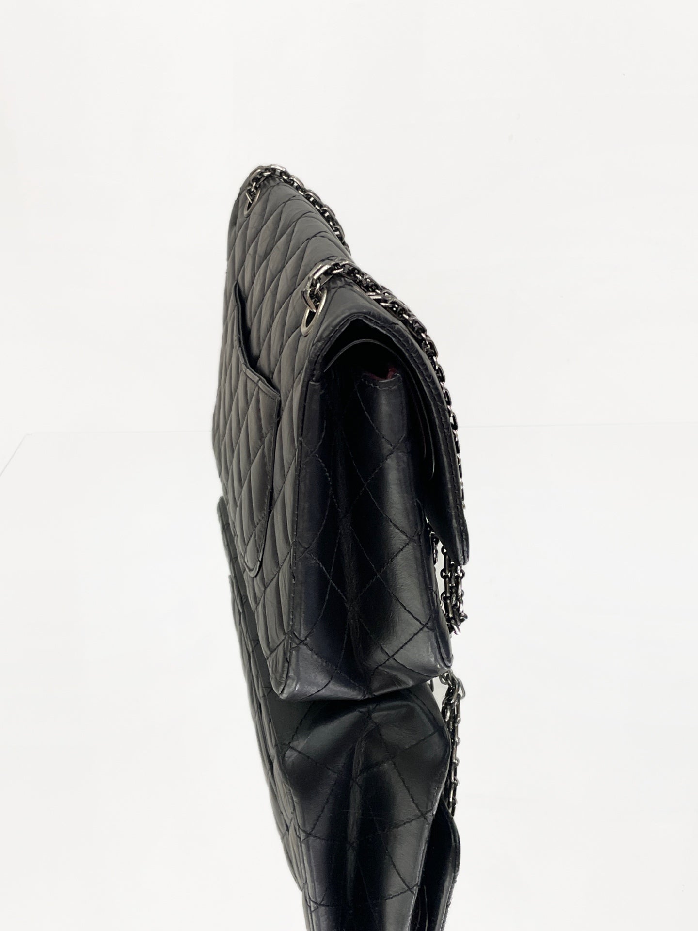 Chanel - 2.55 Reissue Flap Bag - Aged calfskin leather - Black - (Medium)