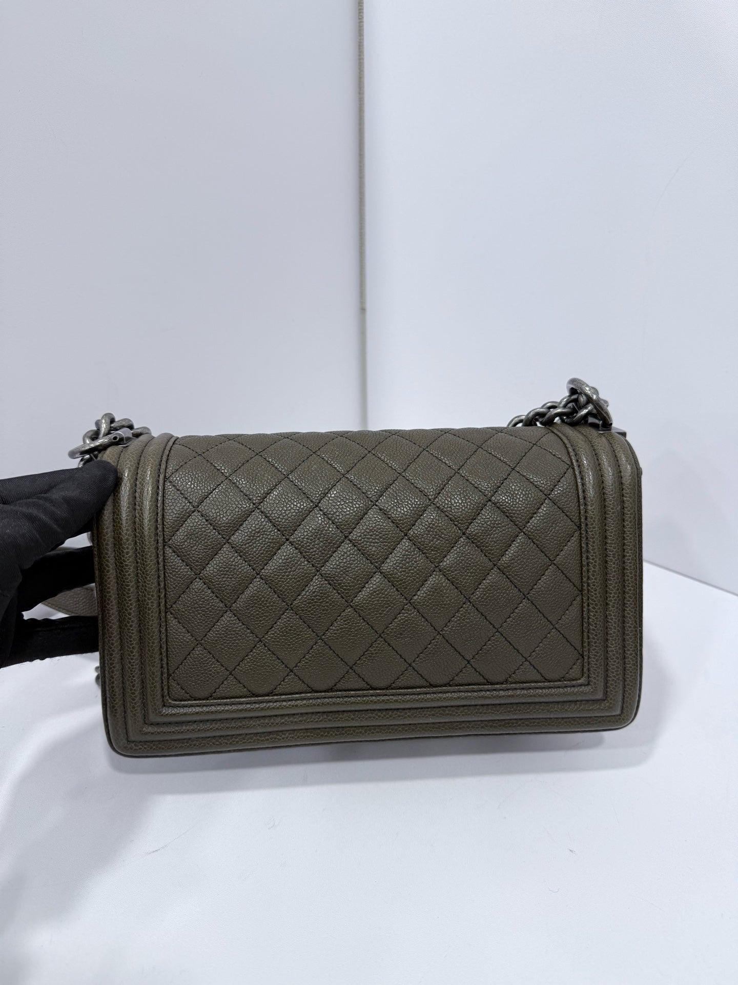 Chanel - Boy Bag Medium - Grained calfskin leather - Olive Green - (Medium)