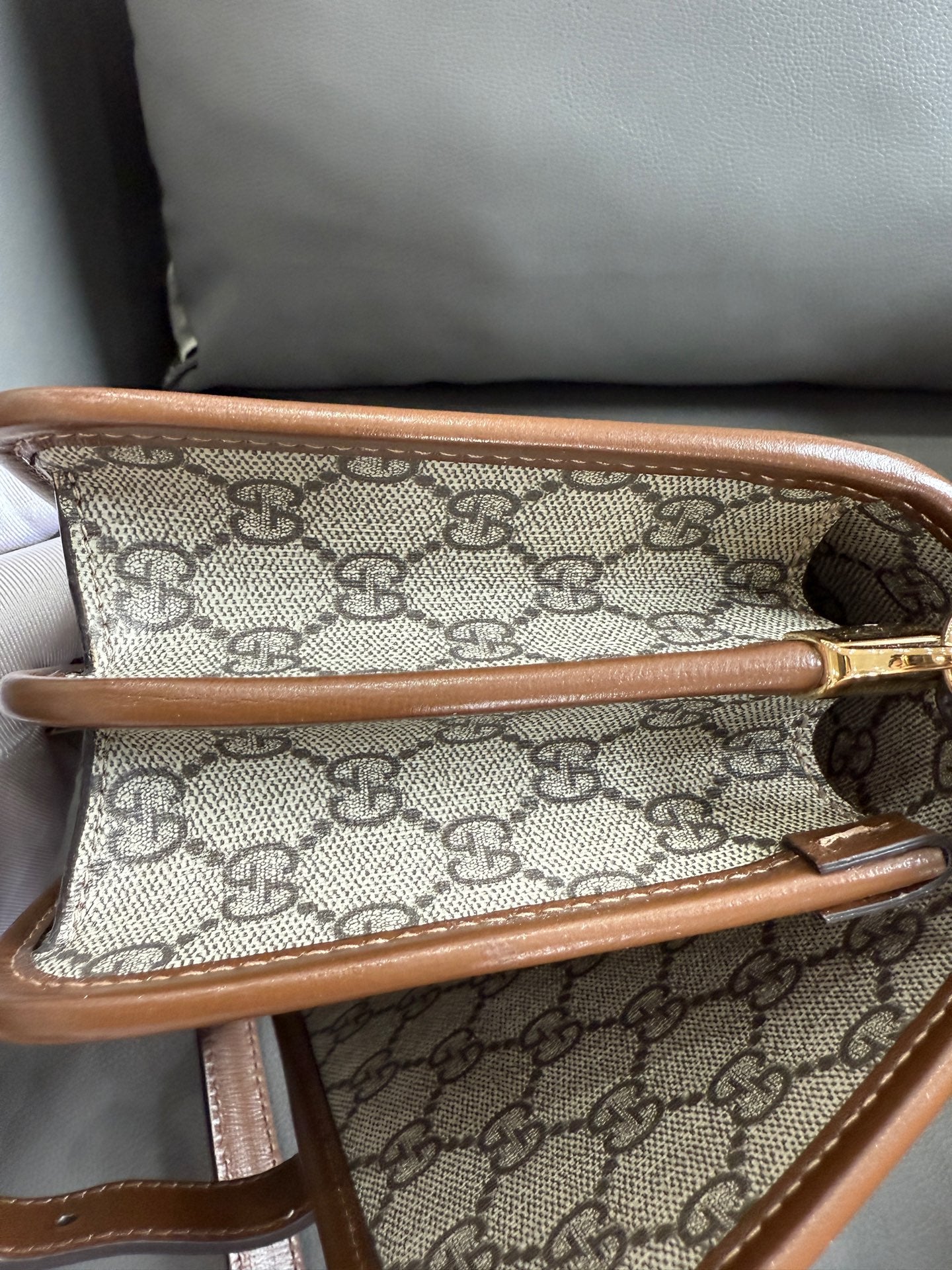 Gucci - GG Retro Mini 041 Messenger Accordion Bag - GG Supreme canvas with leather trim - Beige and Brown - (mini)