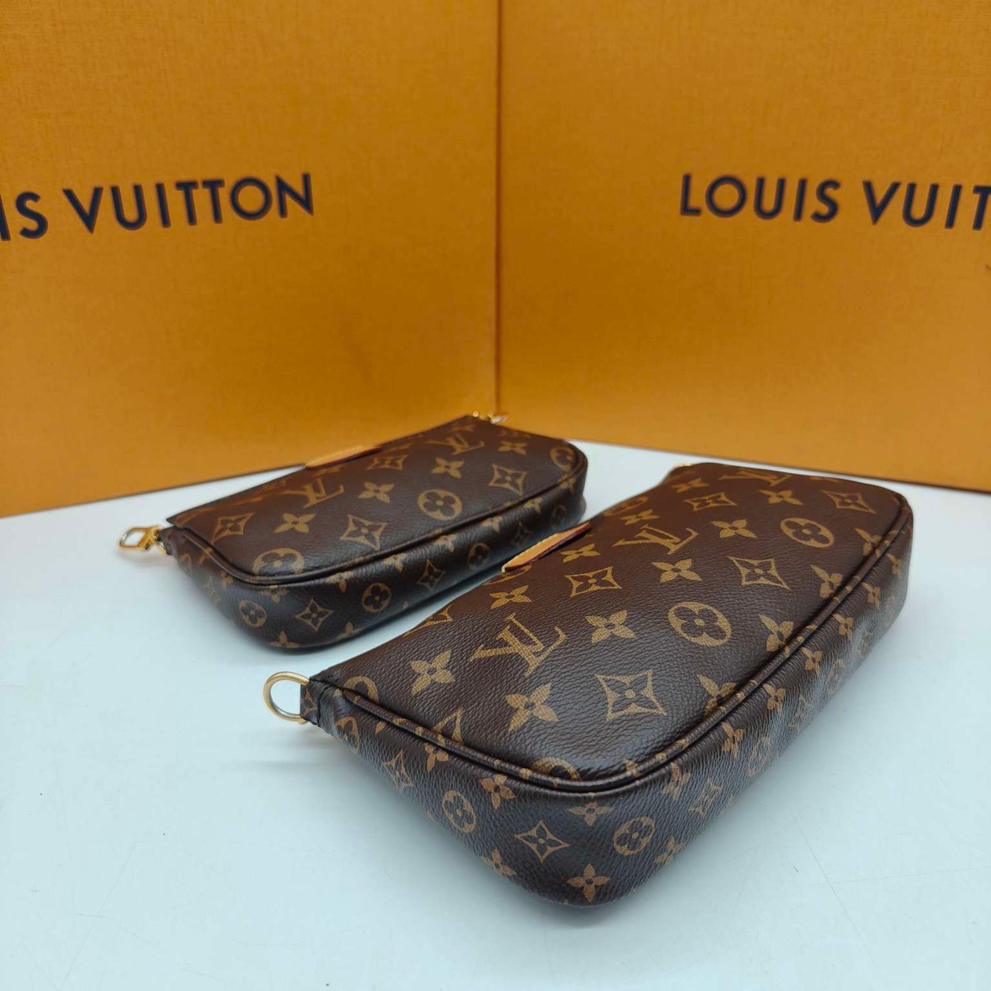 Louis Vuitton - Multi Pochette Accessoires - Monogram coated canvas, natural cowhide leather, textile - Brown - (Medium)
