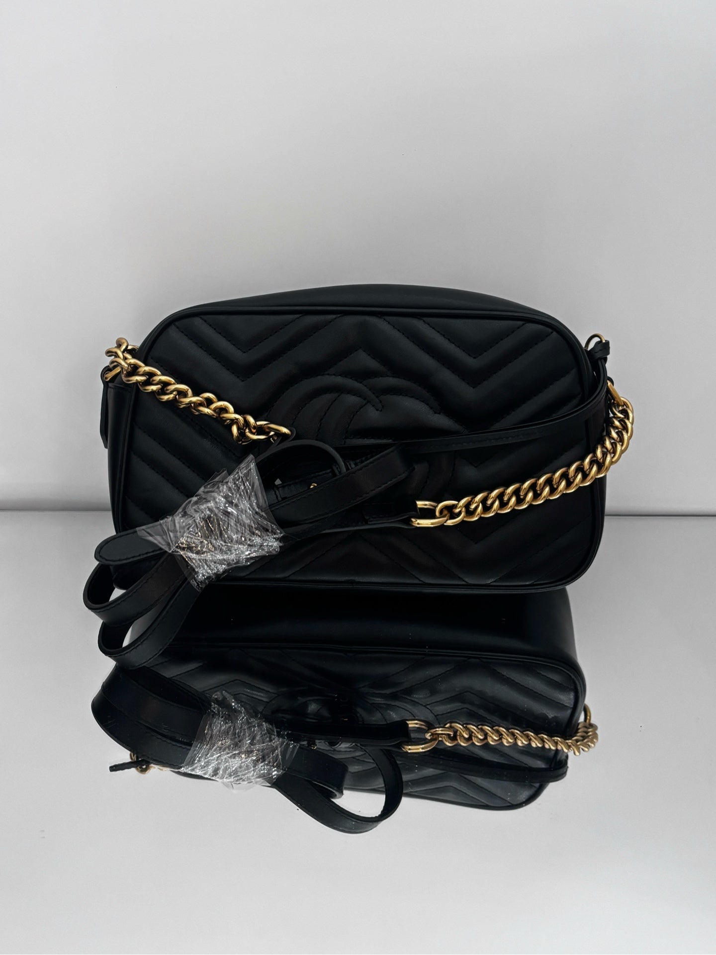 Gucci - GG Marmont Matelassé Camera Bag - Leather - Black - (Mini)