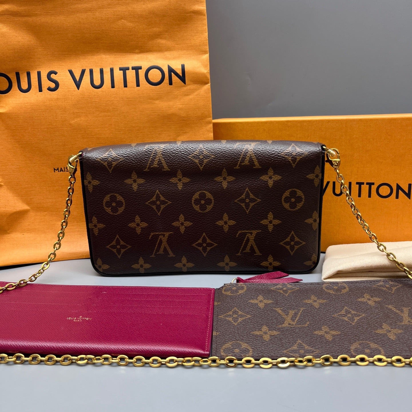 Louis Vuitton - Pochette Félicie - Monogram coated canvas with grained leather trim - Brown - (mini)