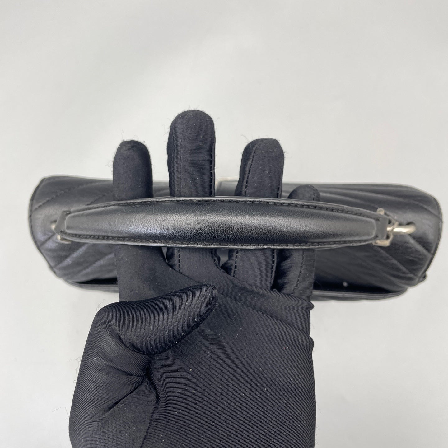 Saint Laurent - Envelope Messenger Bag - Grained leather - Black - (medium)