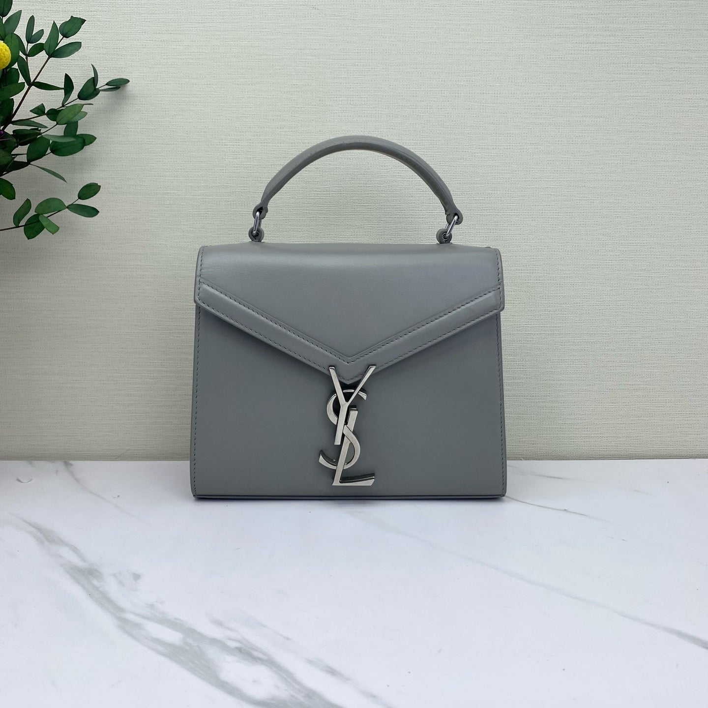 Saint Laurent - Cassandra Top Handle Bag - Smooth Cowhide Leather - Grey Silver - (small)