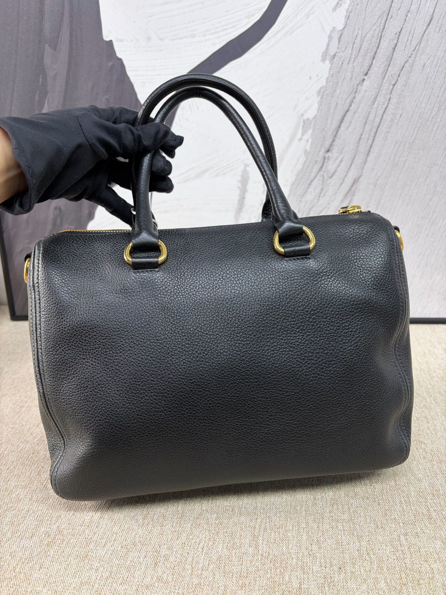 Prada - Boston Top Handle Bag CD7586 - Pebbled leather - Black - (Medium)