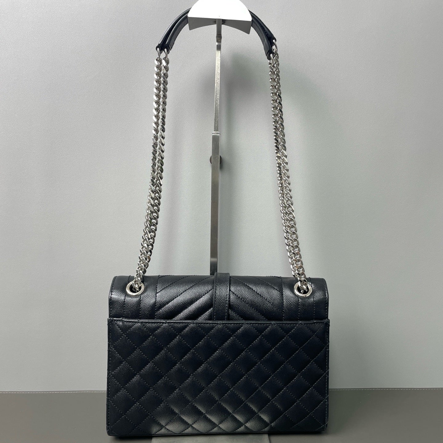 Saint Laurent - Envelope Bag - Pebbled calfskin leather - Black - (medium)