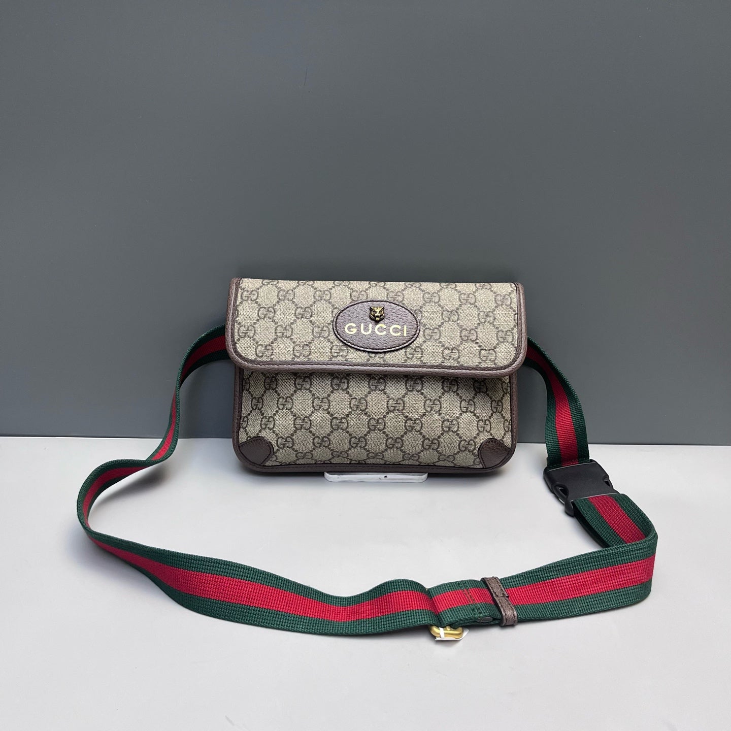 Gucci - Neo Vintage GG Supreme Belt Bag with Feline Head - GG Supreme coated canvas with leather trim - Beige - (small)