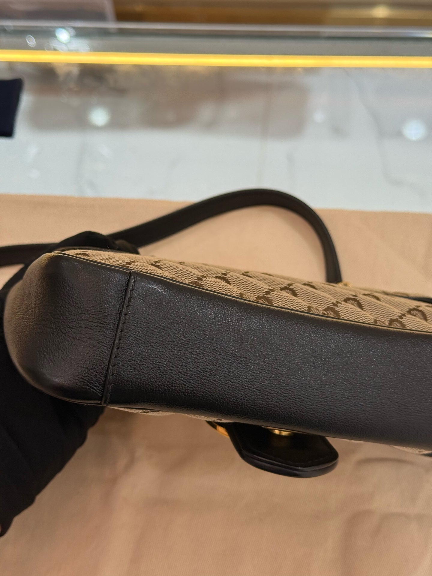 Gucci - GG Marmont 22 - Canvas with leather trim - Beige and Black with Gold-Tone Hardware - (mini)