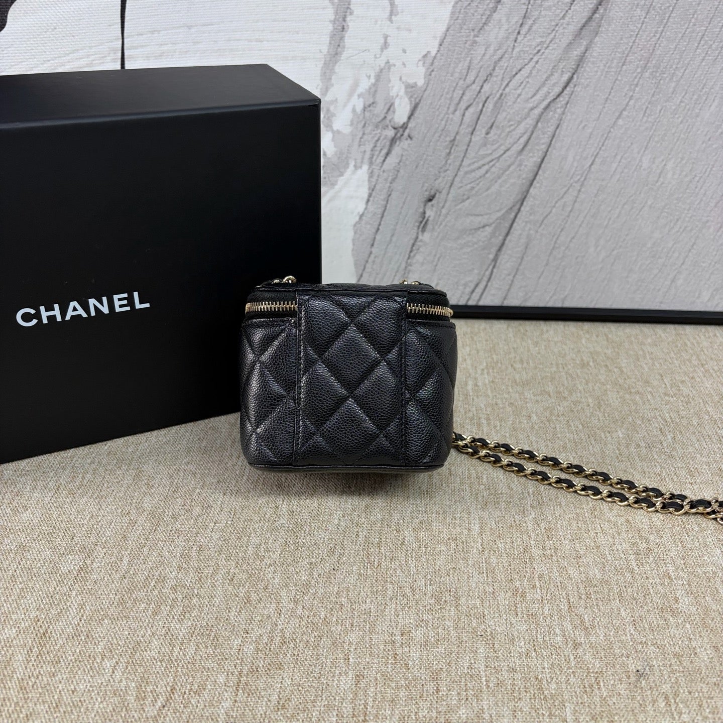 Chanel - Mini Vanity Case - Caviar leather - Black - (mini)