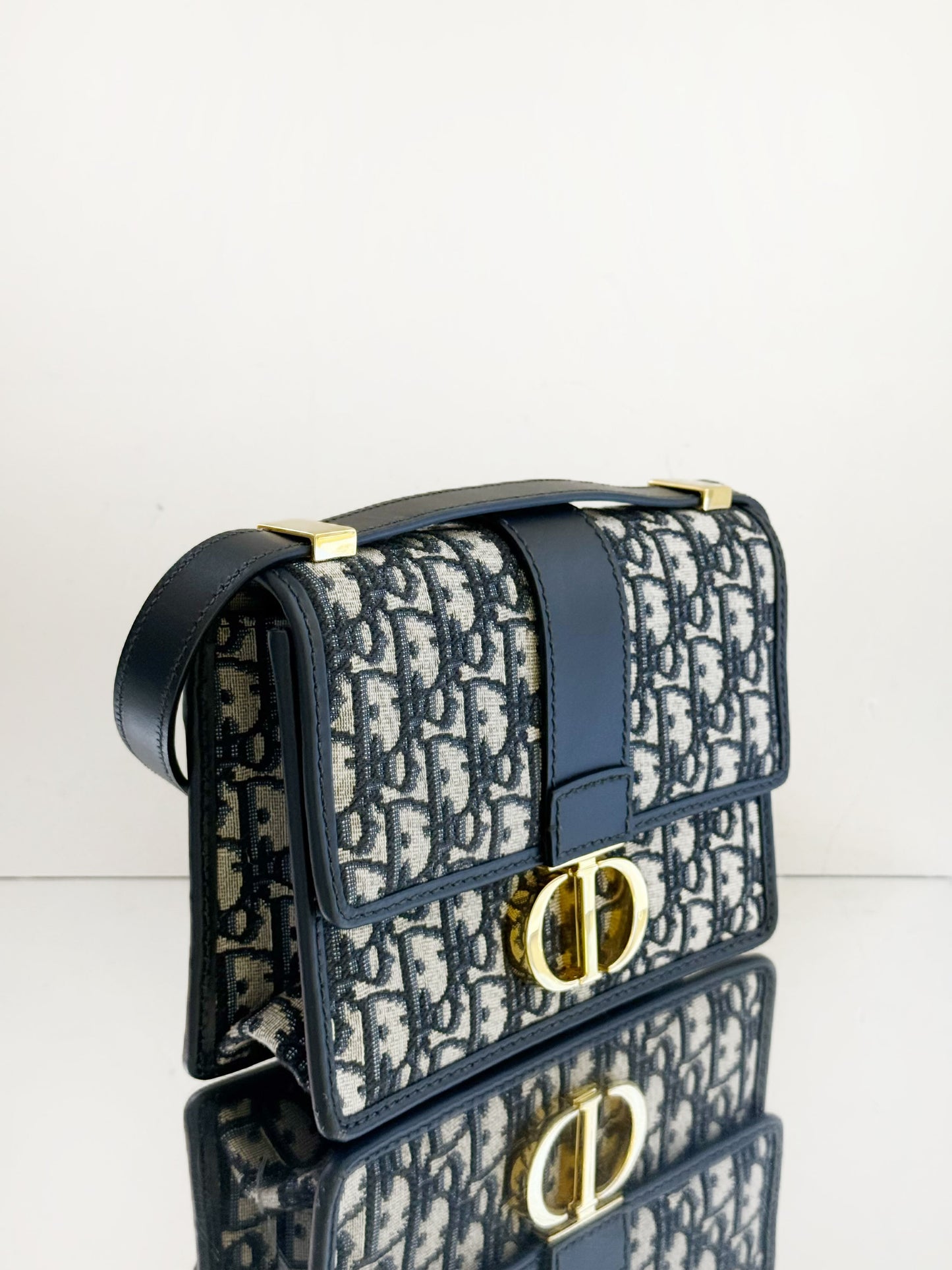 Dior - 30 Montaigne Small Bag - Dior Oblique Jacquard Canvas with Leather Trim - Blue - (Small)