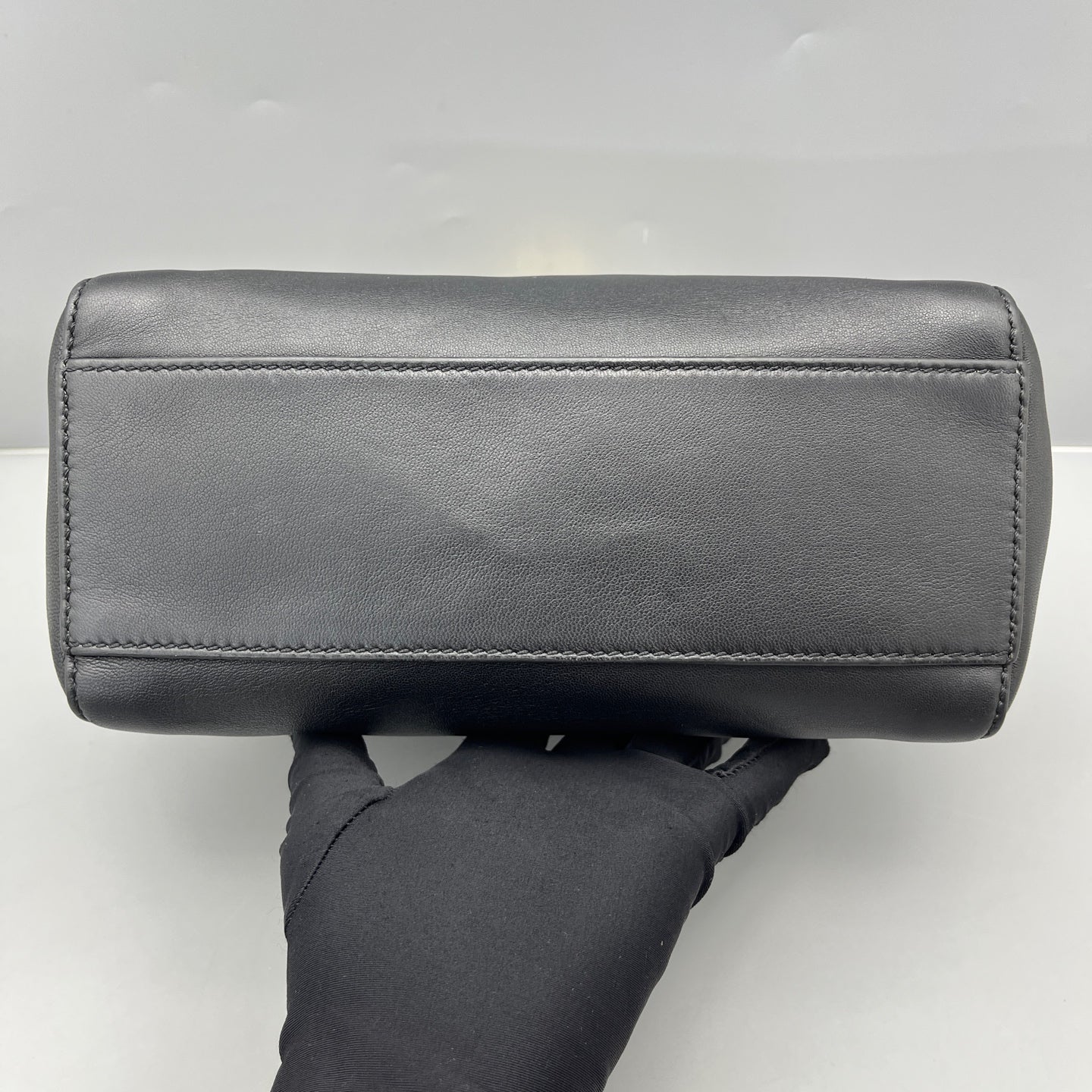 Fendi - Peekaboo Small - Leather - Black - (Small)