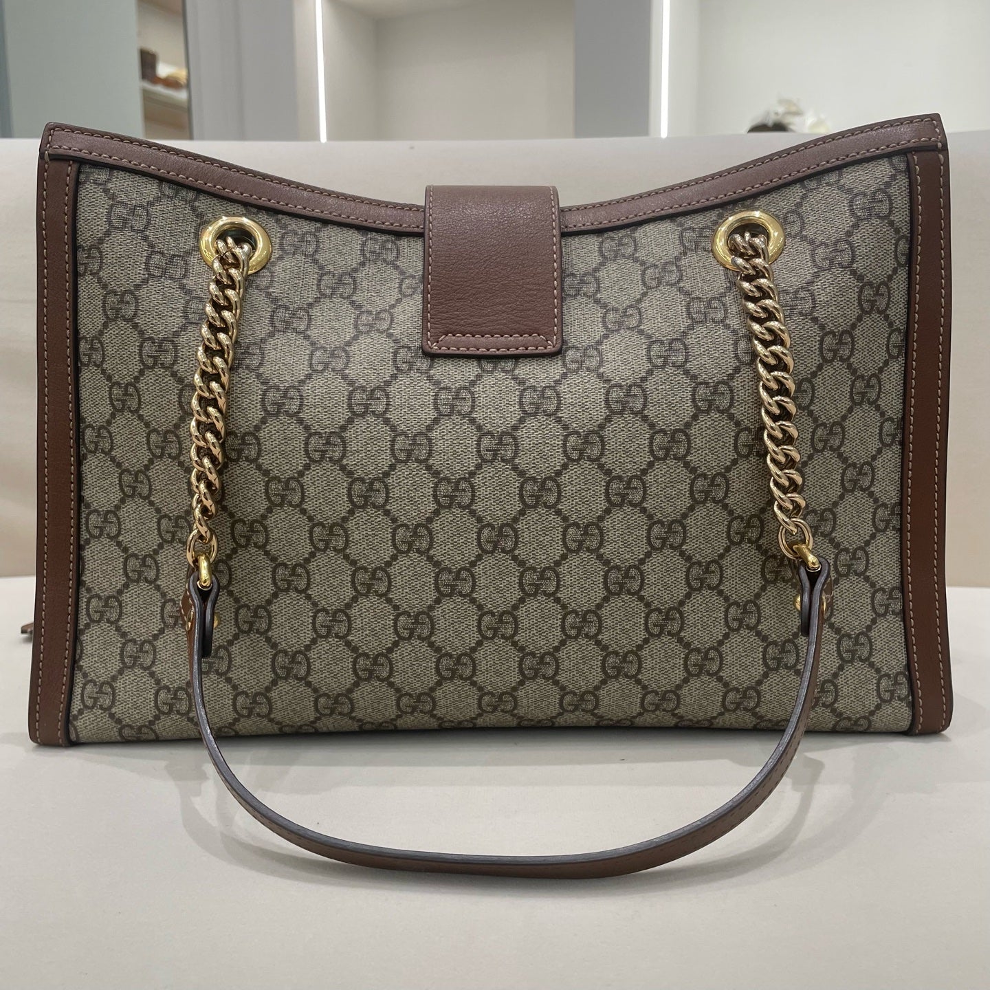 Gucci - Padlock Medium Top Handle Bag - GG Supreme canvas with leather trim - Brown - (medium)