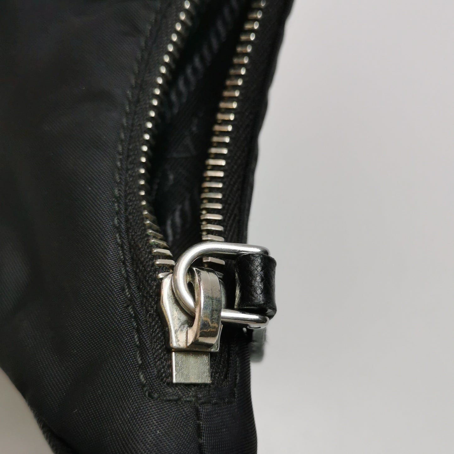 Prada - Re-Edition 2005 Hobo Bag - Re-Nylon with Saffiano leather trim - Black - (Small)