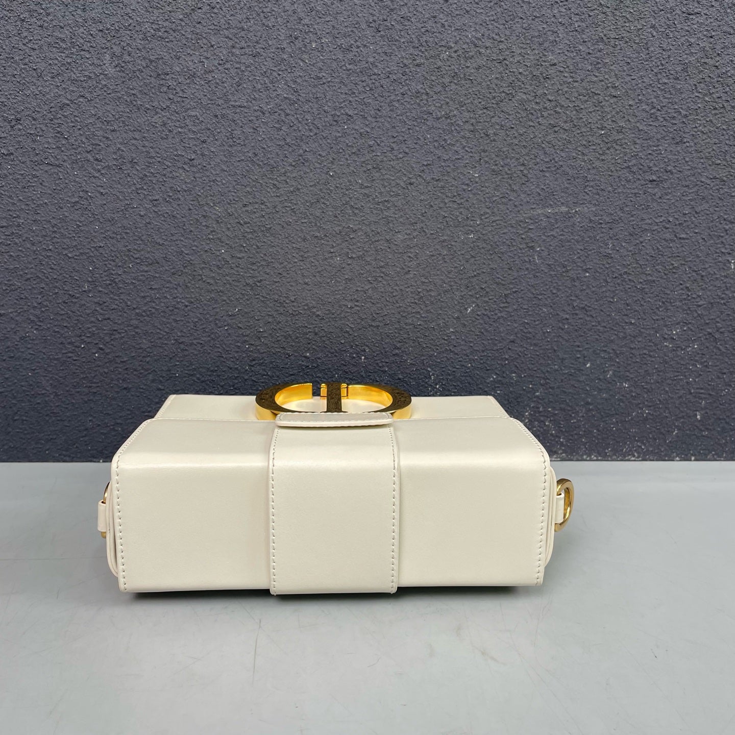 Dior - 30 Montaigne Box Bag - Leather - White - (mini)