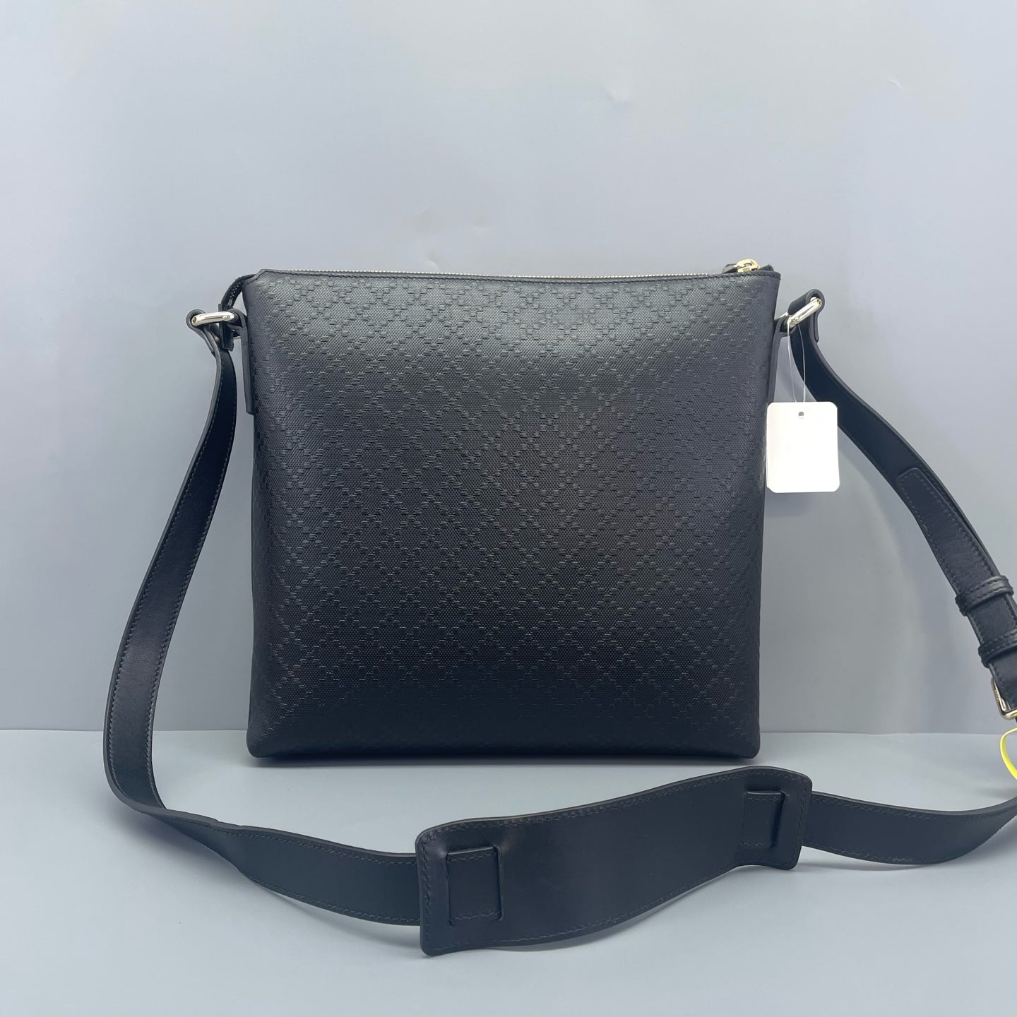 Gucci - Diamante Messenger Bag - Embossed leather - Black - (medium)