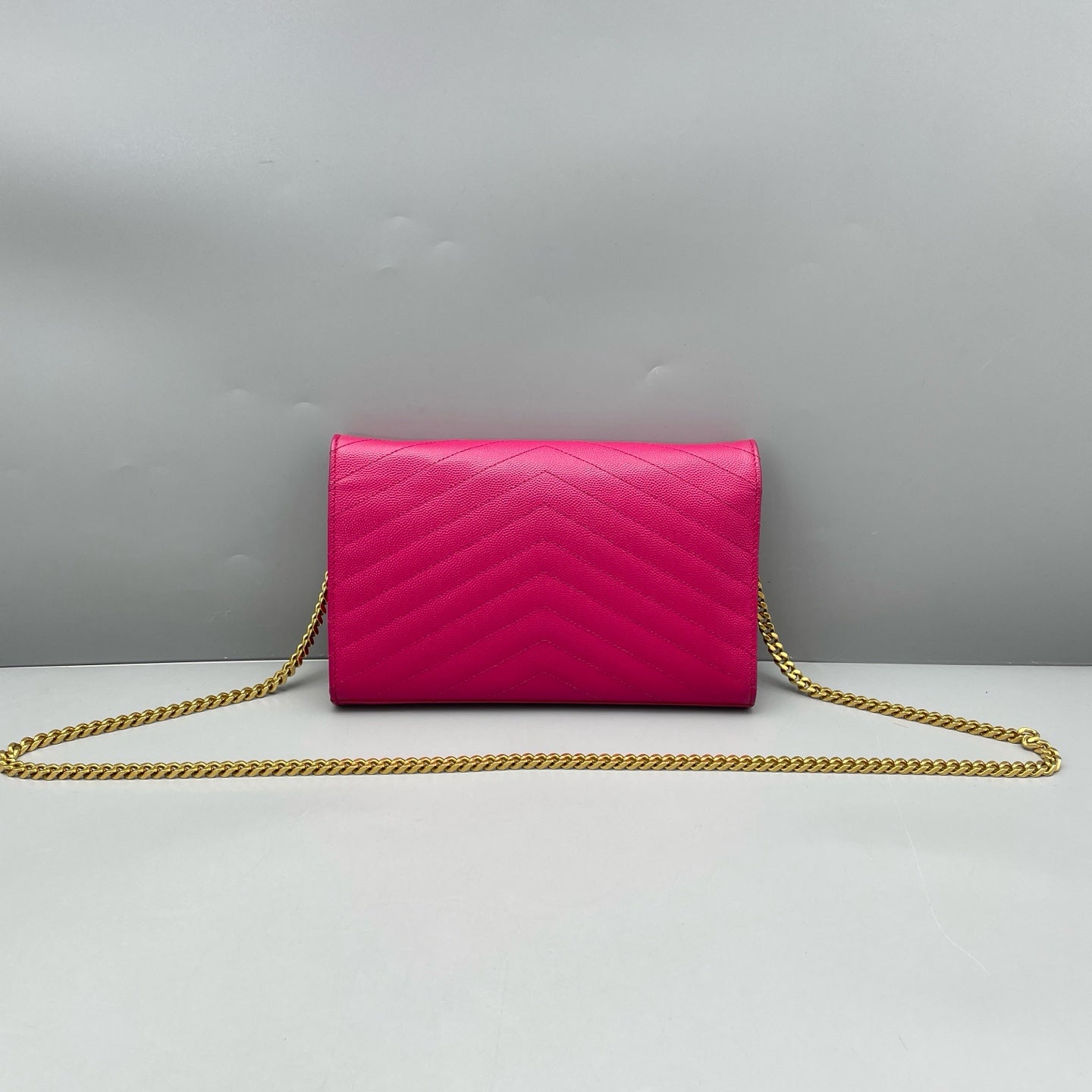Saint Laurent - Envelope Chain Wallet (WOC) - Grained leather - Fuchsia Pink with Gold-Tone Hardware - (small)