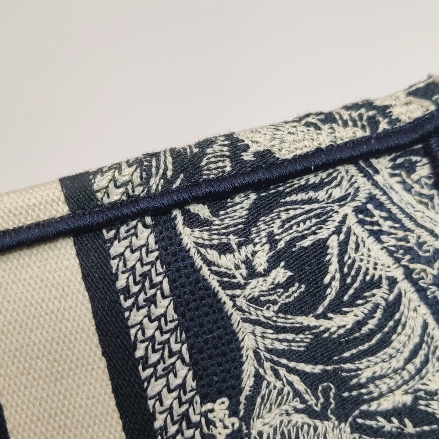 Dior - Mini Book Tote Reverse Toile de Jouy - Embroidered canvas - Blue - (mini)