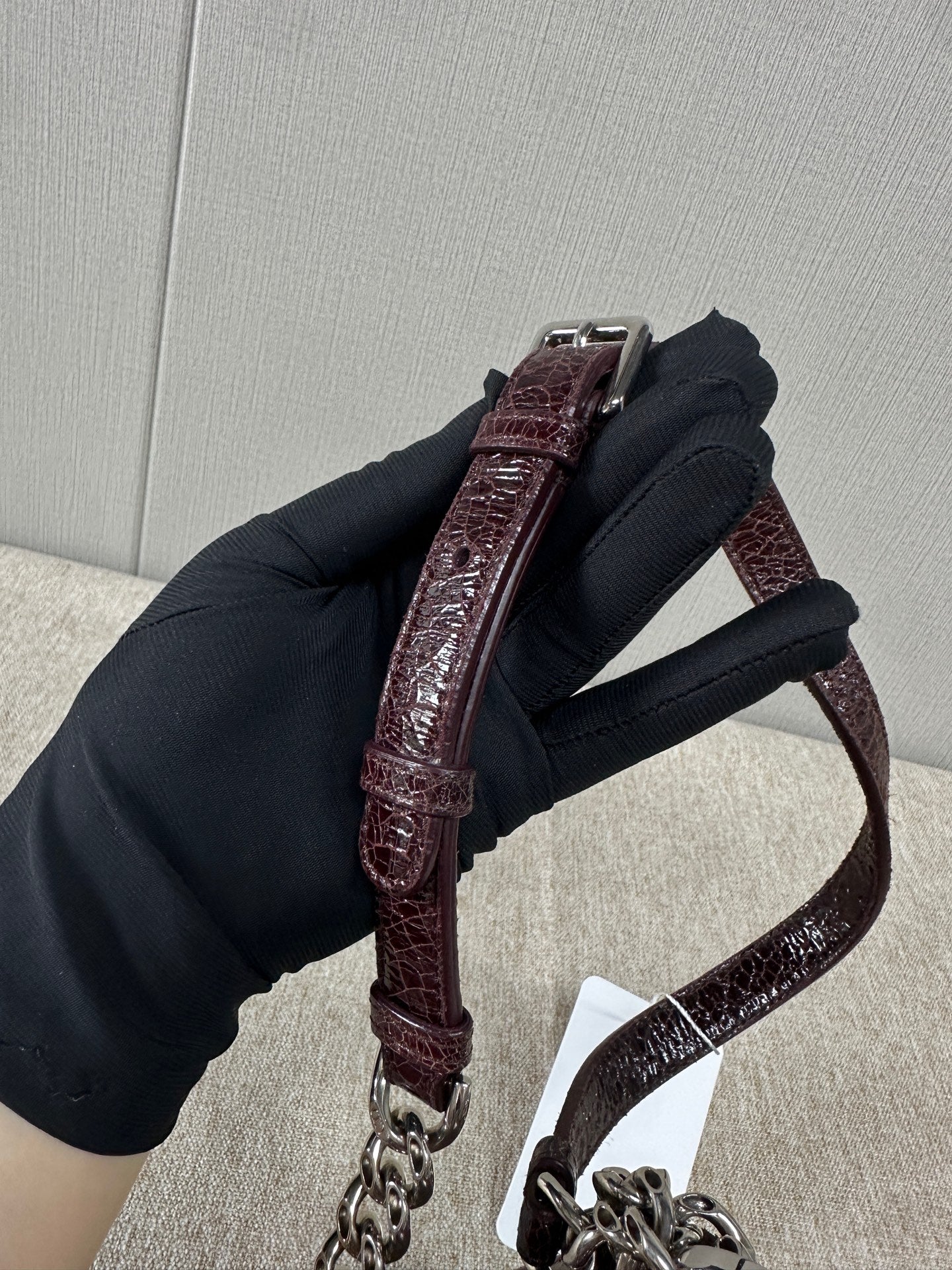 Dior - Ama Shield Bag with Cracked Texture - Fawn leather - Burgundy - (small)