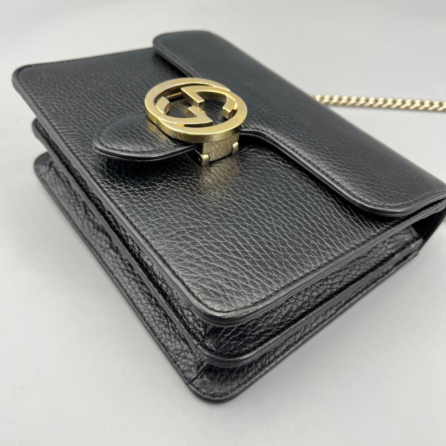 Gucci - Interlocking G Accordion Bag - Grained leather - Black - (small)