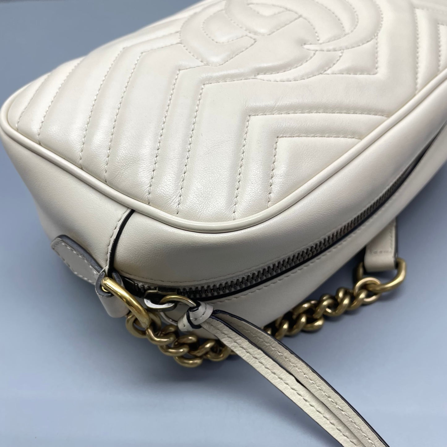 Gucci - GG Marmont Camera Bag - Matelassé leather - White - (Small)