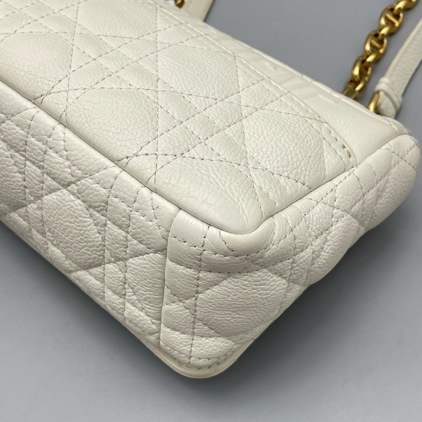 Dior - Miss Caro Chain Bag - Grained leather - White - (mini)