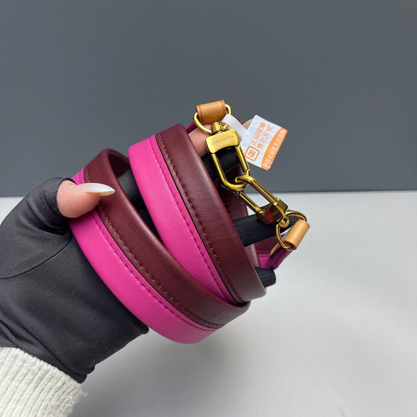 Louis Vuitton - Cluny BB - Monogram coated canvas with natural cowhide leather trim and colored smooth leather accents - Brown with fuchsia accents - (Medium)