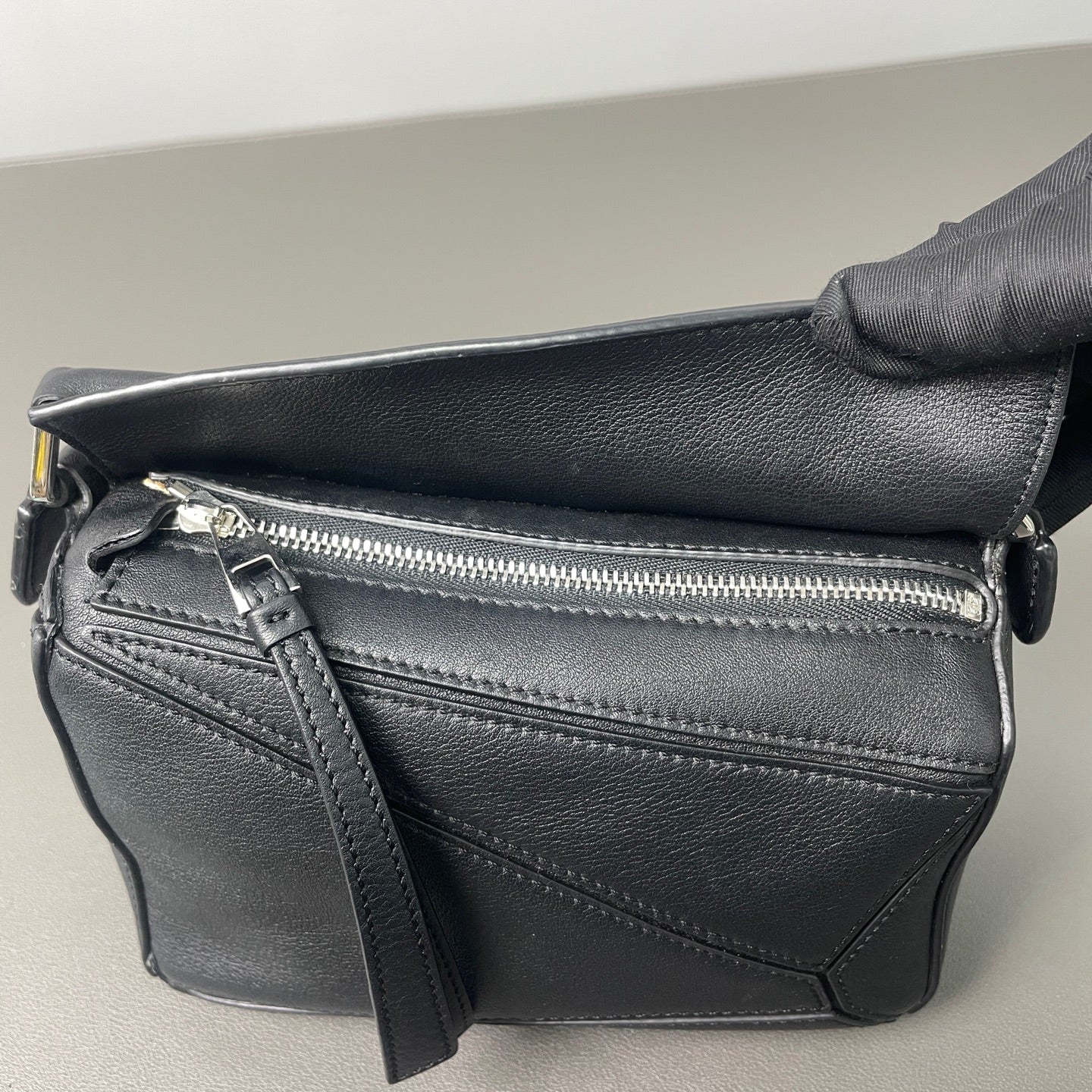 Loewe - Puzzle Mini - Cow leather - Black - (mini)