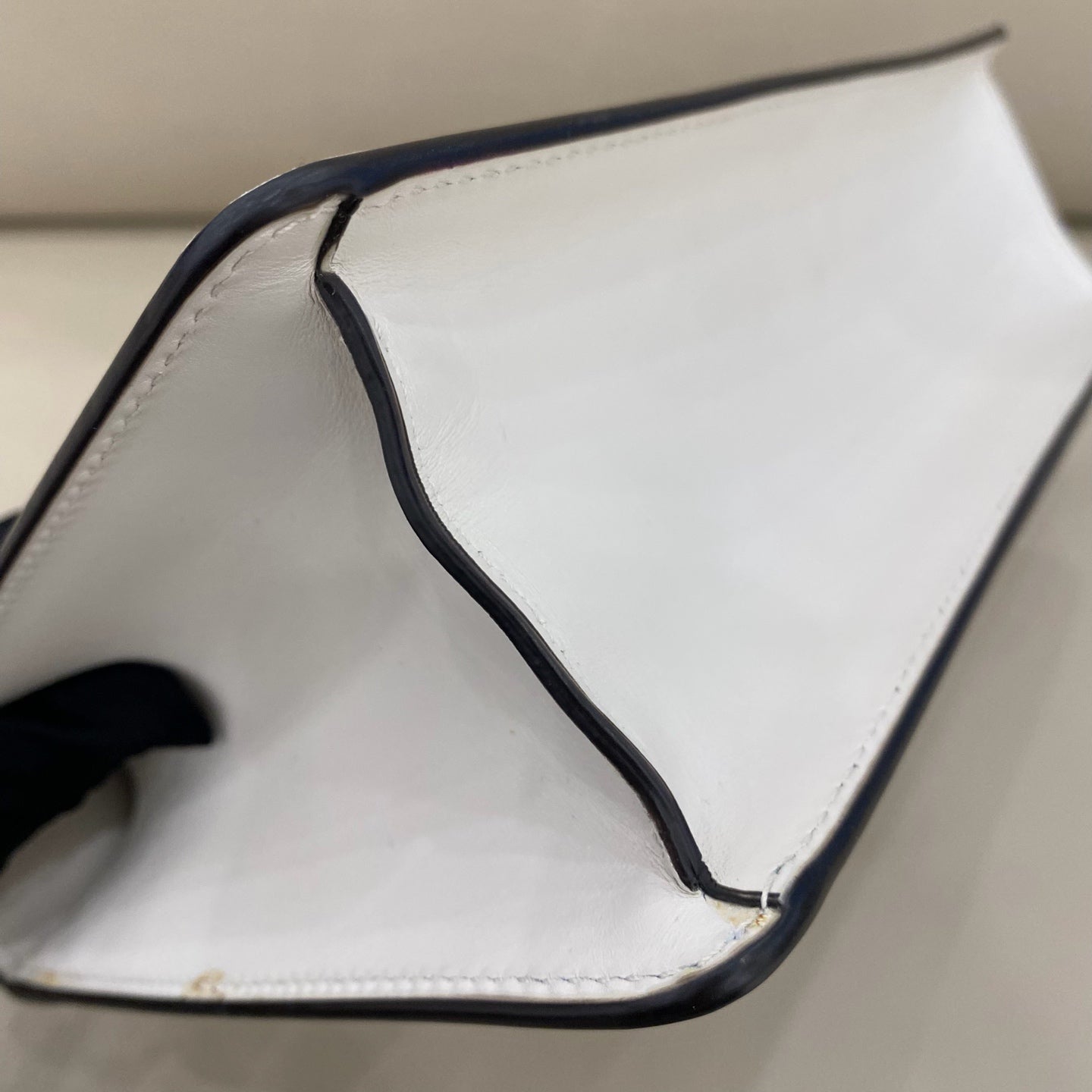 Gucci - Sylvie - Leather - White - (medium)