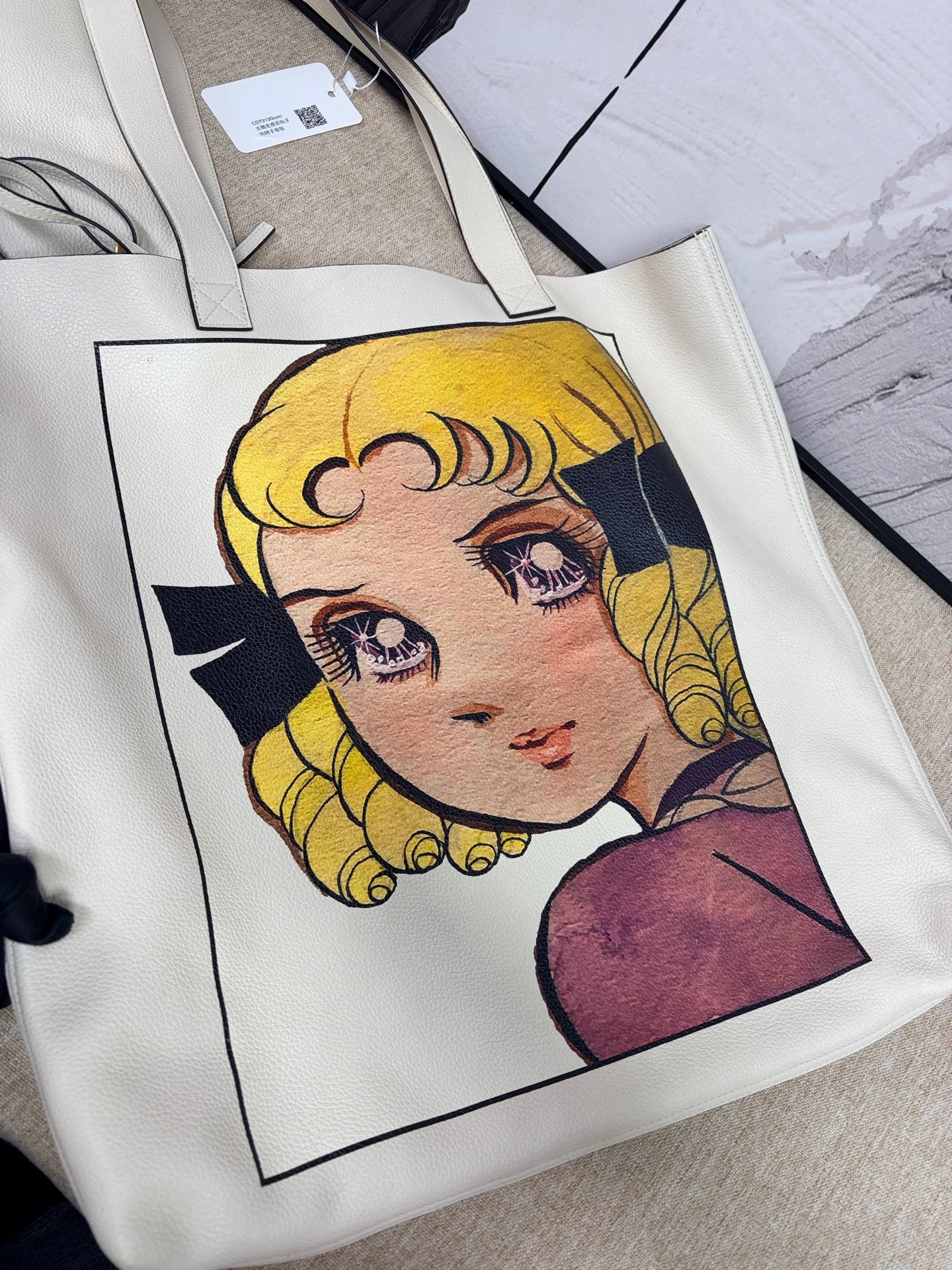 Gucci - Flower Fairy Tote Bag with Detachable Pouch - Pebbled leather - Beige - (Large)