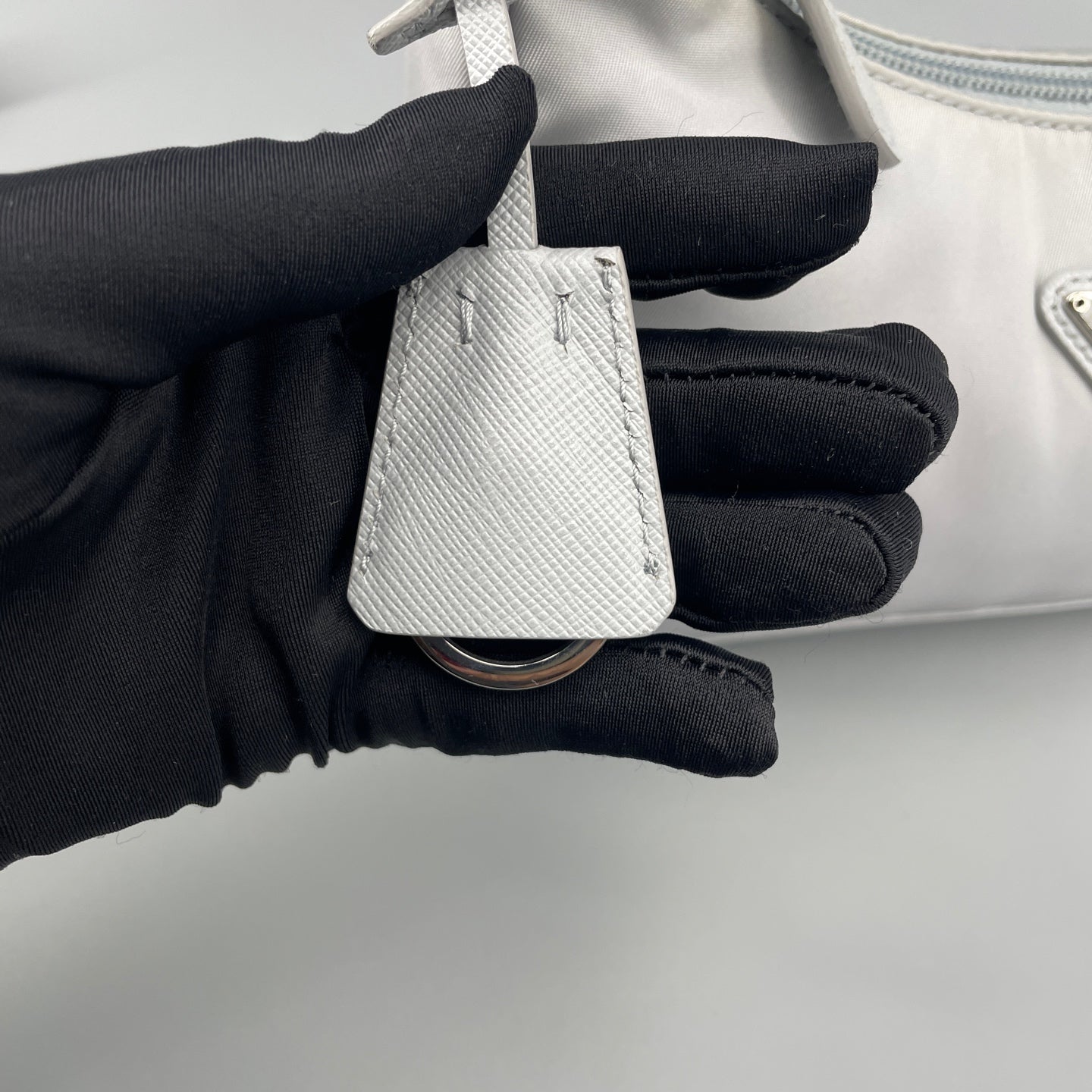 Prada - Re-Edition 2000 Nylon Hobo - Nylon - Grey - (Mini)