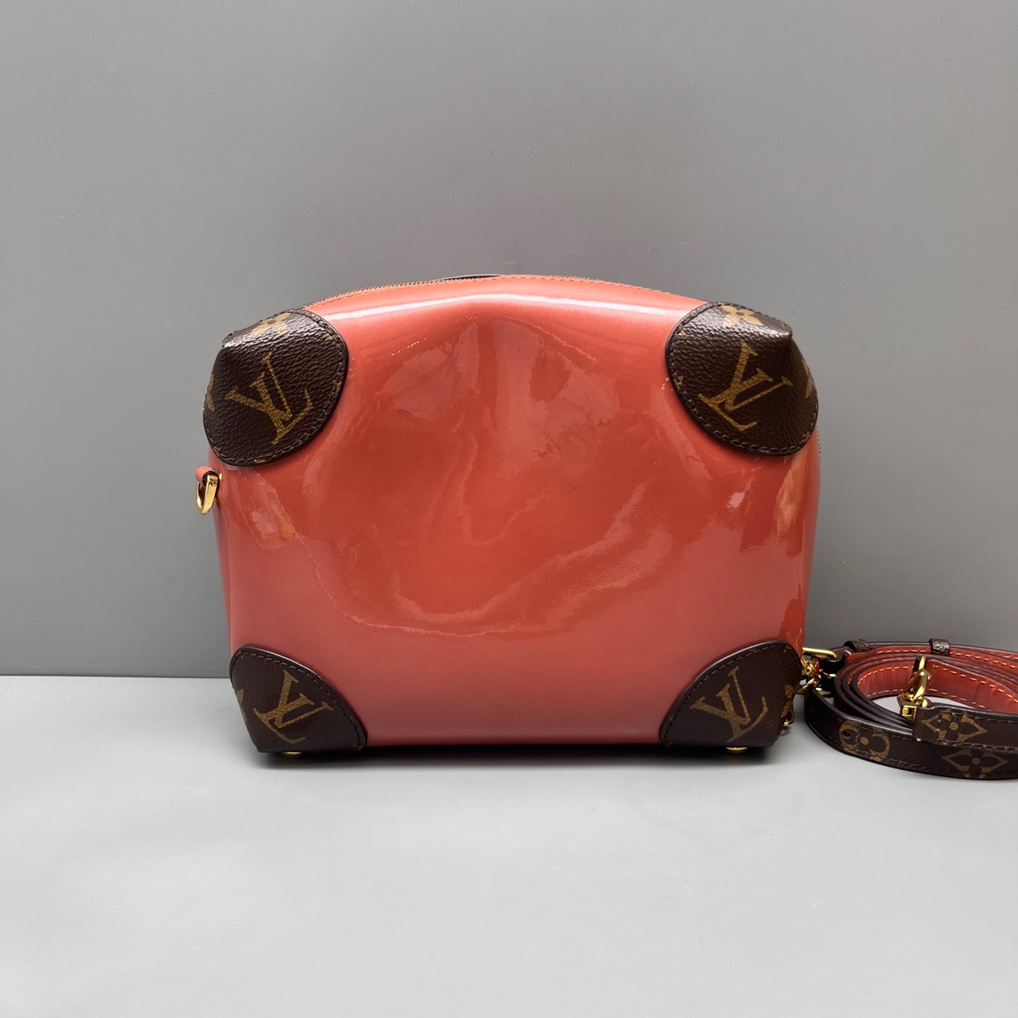 Louis Vuitton - Venice Box Bag - Patent leather and Monogram coated canvas - Pink and Brown with Gold-Tone Hardware - (mini)