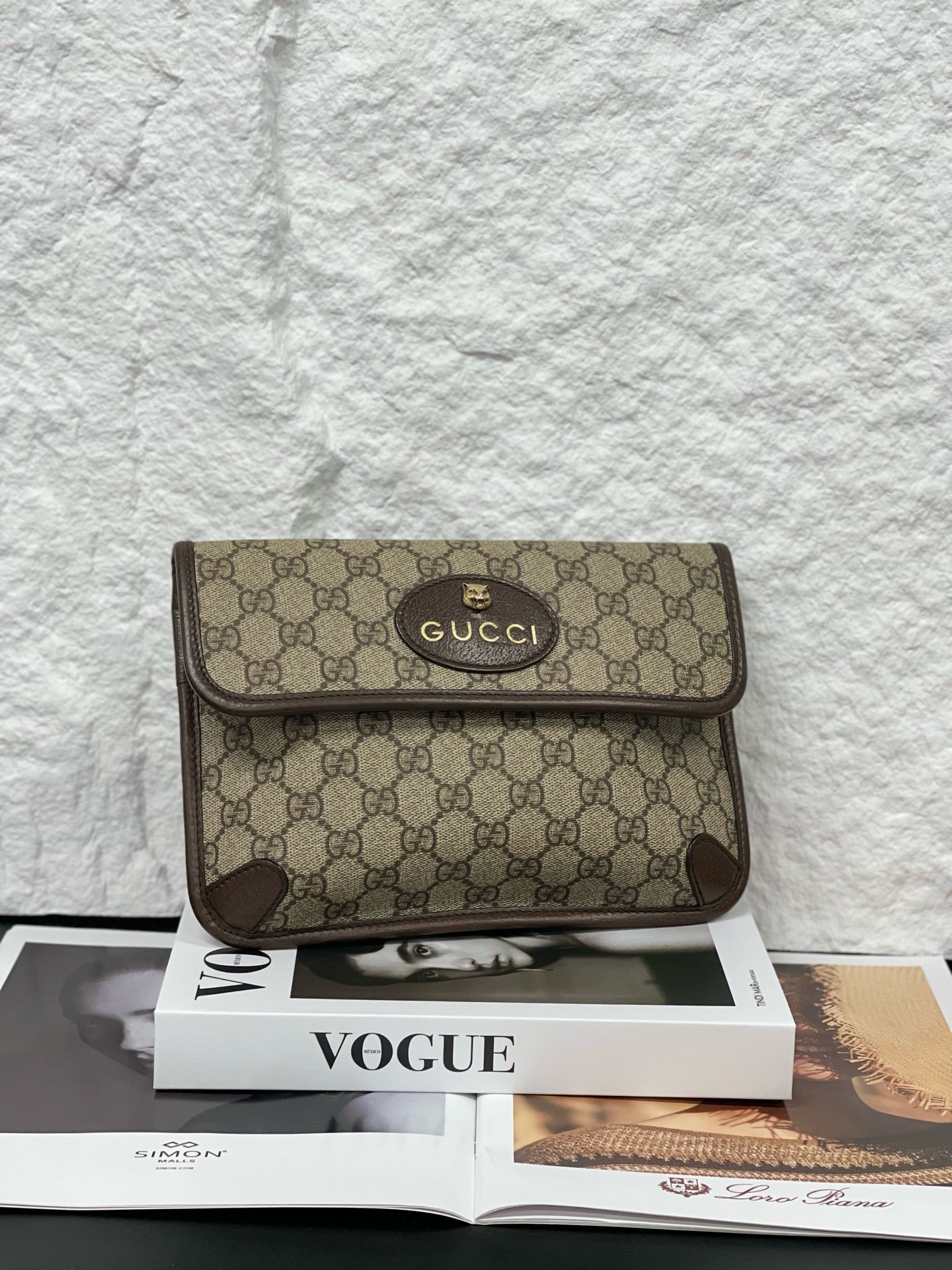 Gucci - GG Supreme Tiger Head Belt Bag - Coated canvas with leather trim - Brown - (medium)