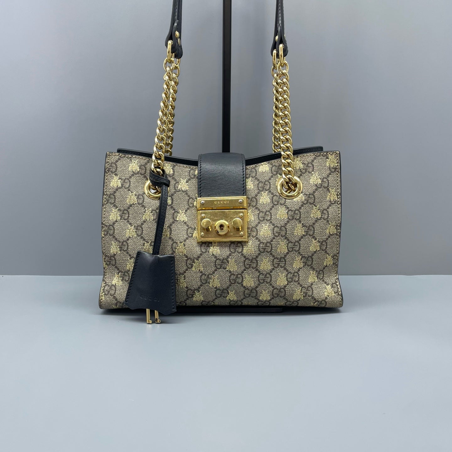 Gucci - Padlock Small GG Supreme Bee Shoulder Bag (261710) - GG Supreme coated canvas with leather trim - Beige and Black with Gold Accents - (small)