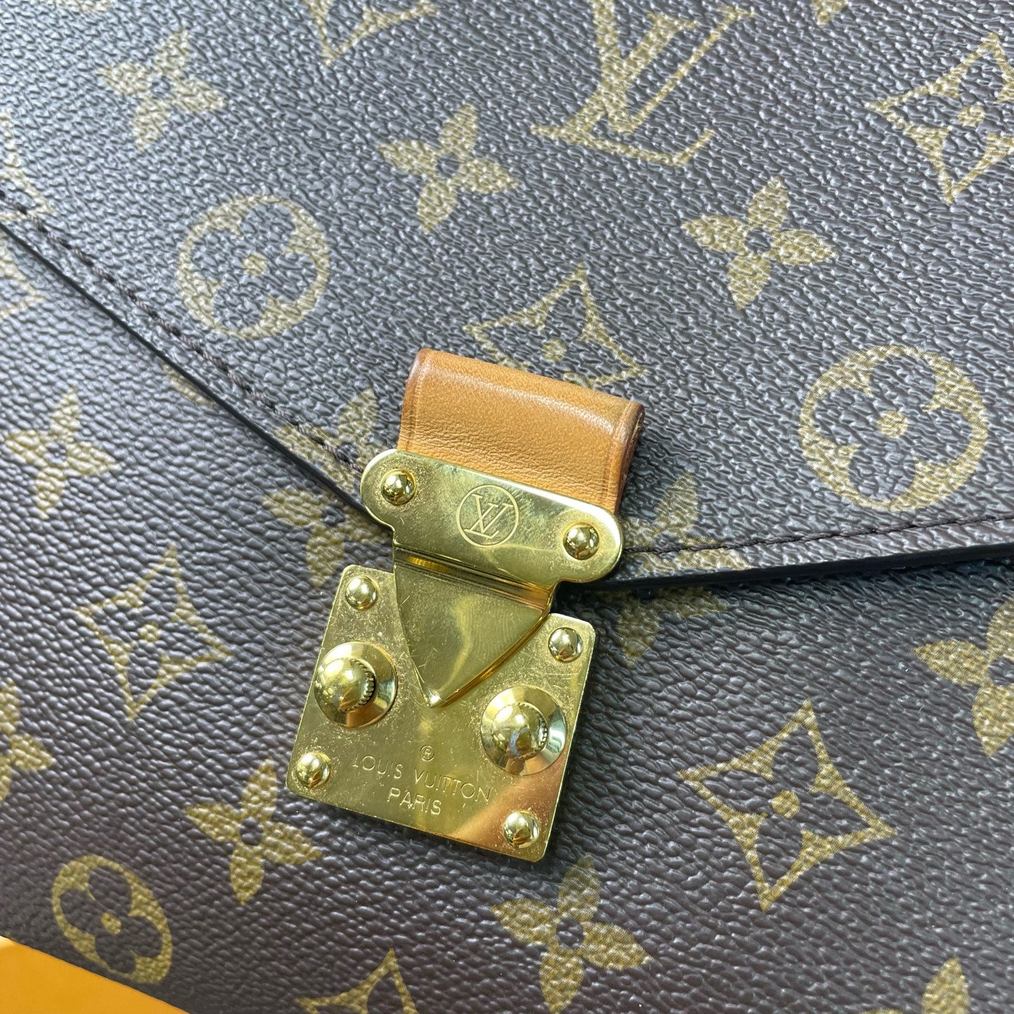 Louis Vuitton - Pochette Métis - Monogram coated canvas and natural cowhide leather - Brown - (Small)