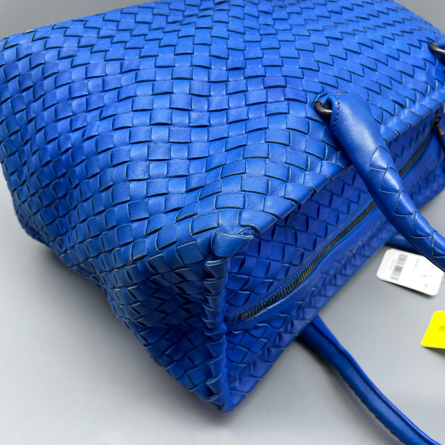 Bottega Veneta - Intrecciato Woven Top Handle Tote - Leather - Blue - (medium)