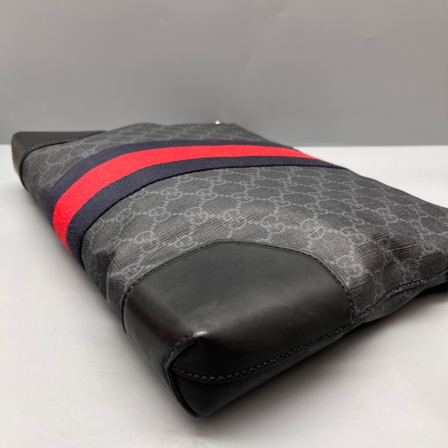 Gucci - GG Supreme Messenger Bag - GG Supreme canvas with leather trim and fabric - Black - (medium)